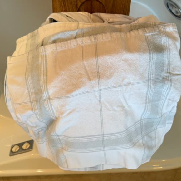 Boll and Branch White and Blue KING Striped Flannel Sheet Set - Picture 2 of 6